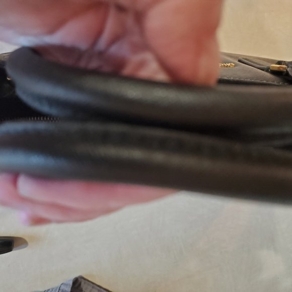 Michael Kors Dillon Saffiano Leather Black Handbag Purse - Picture 8 of 12